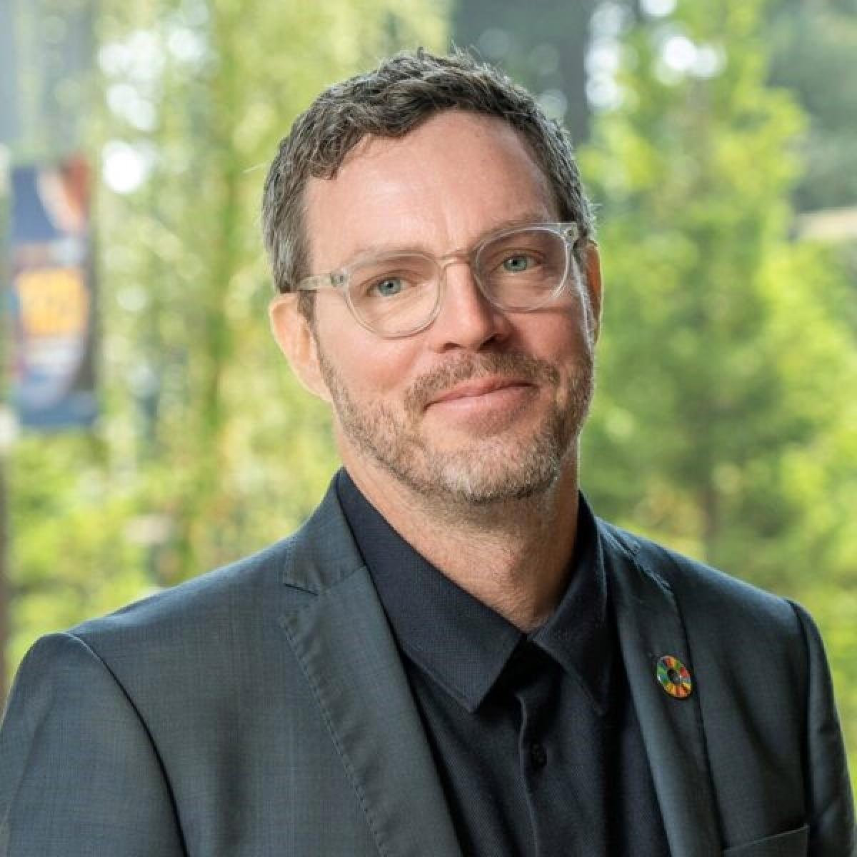Robert G. Strand